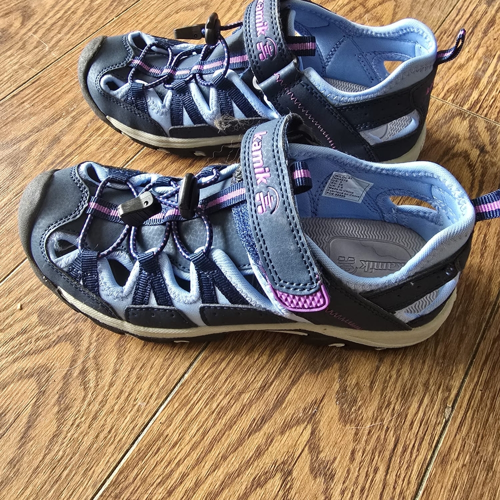 NWT Kamik Blue and Pink Sandals with Velcro Strap Size 3